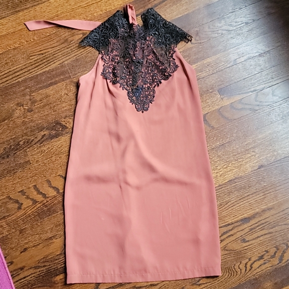 baroque lace top dress - Picture 2 of 3
